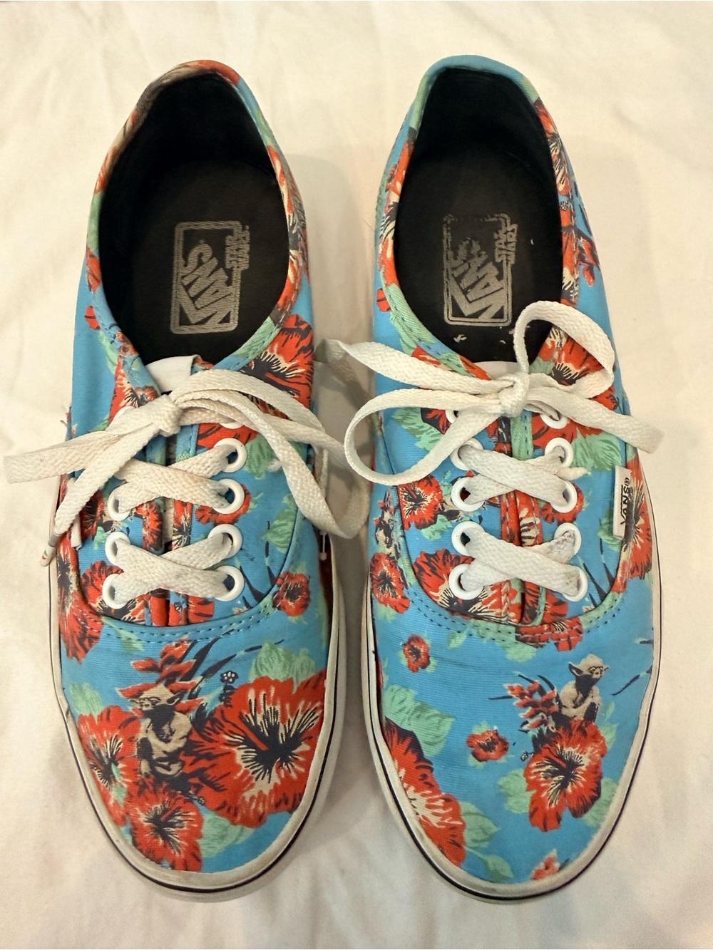 Vans Star Wars Yoda Blue Aloha floral sneakers